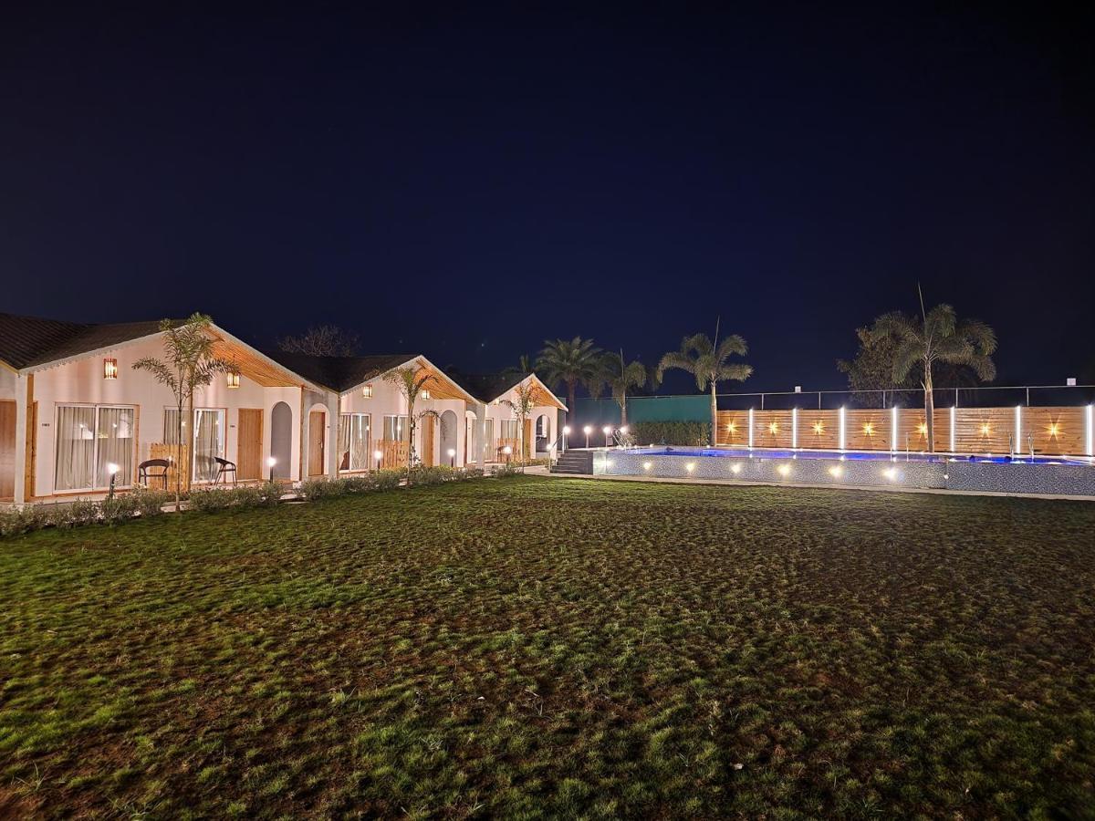 Vits Daman Devka Beach Εξωτερικό φωτογραφία