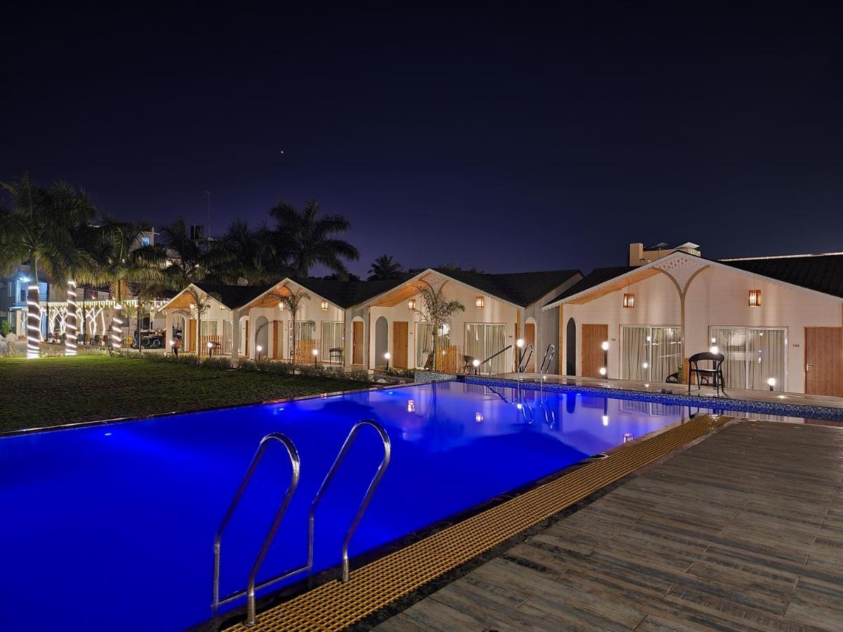 Vits Daman Devka Beach Εξωτερικό φωτογραφία