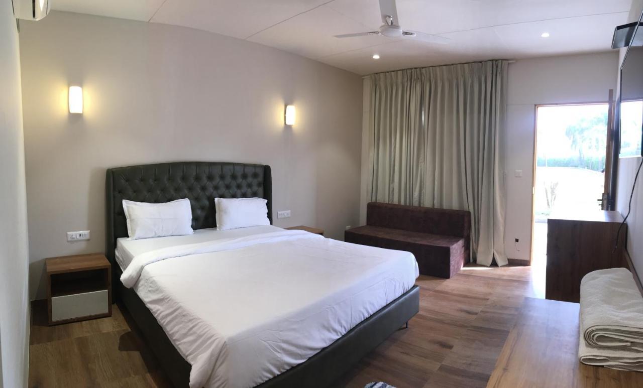Vits Daman Devka Beach Εξωτερικό φωτογραφία